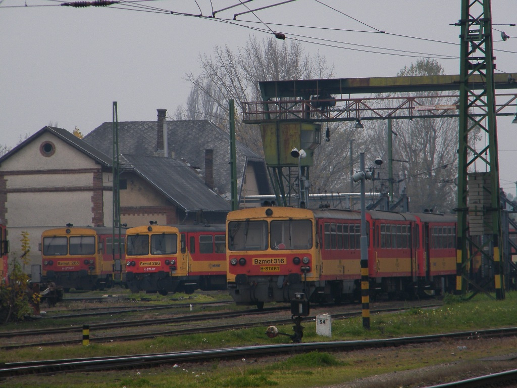 Bzmot 285, Bzmot 266, Bzmot 316 Pécs