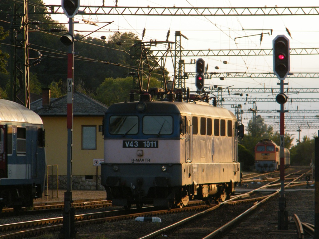 V43 1011