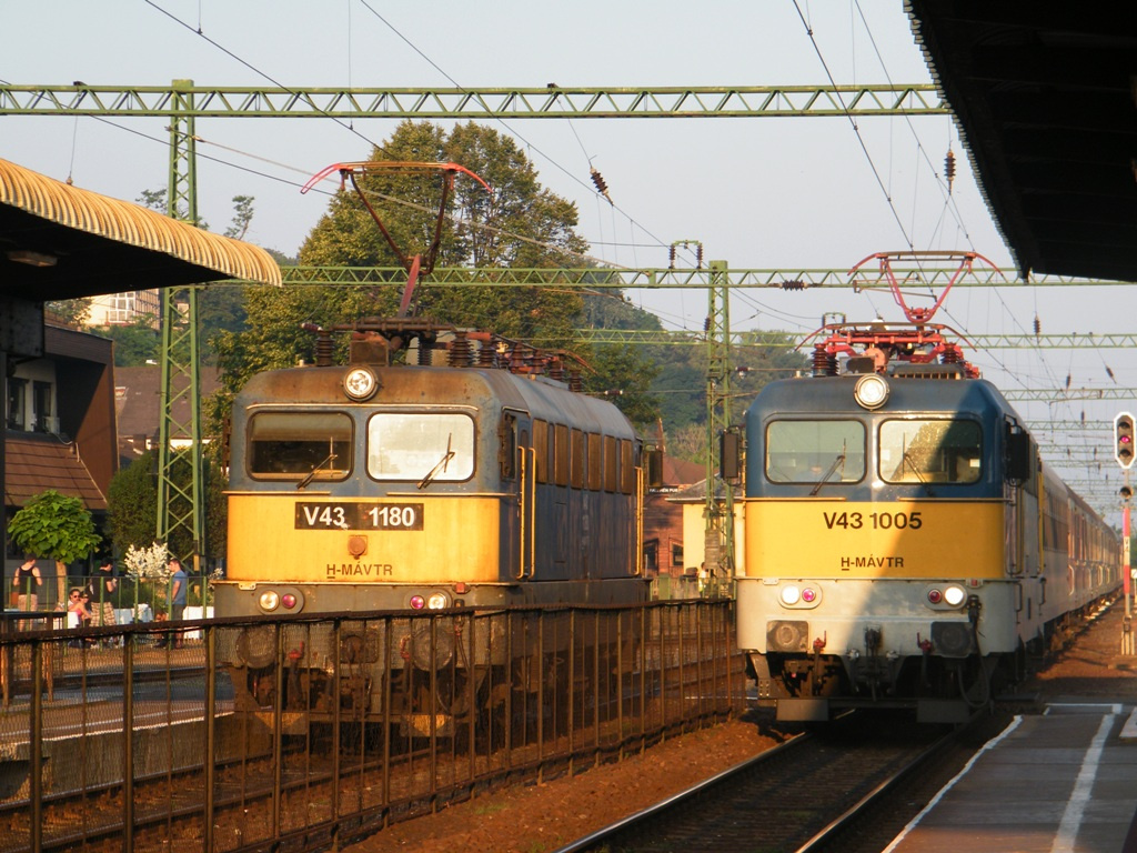 V43 1180 és 1005
