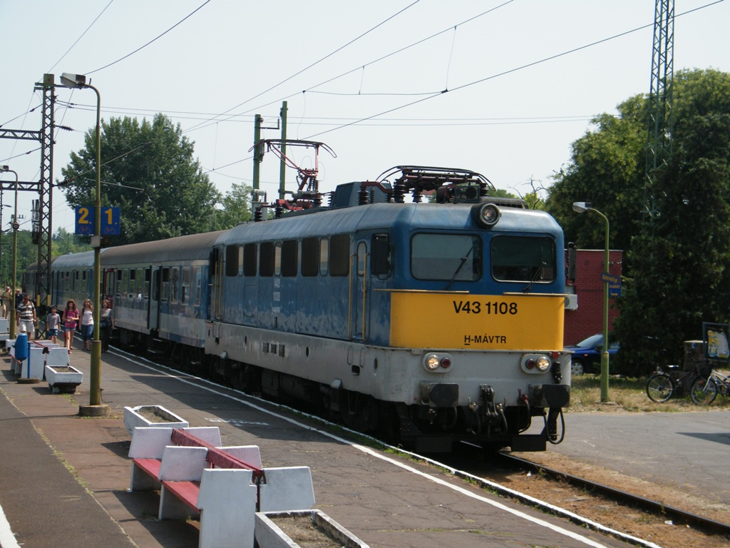 V43 1108 (1)