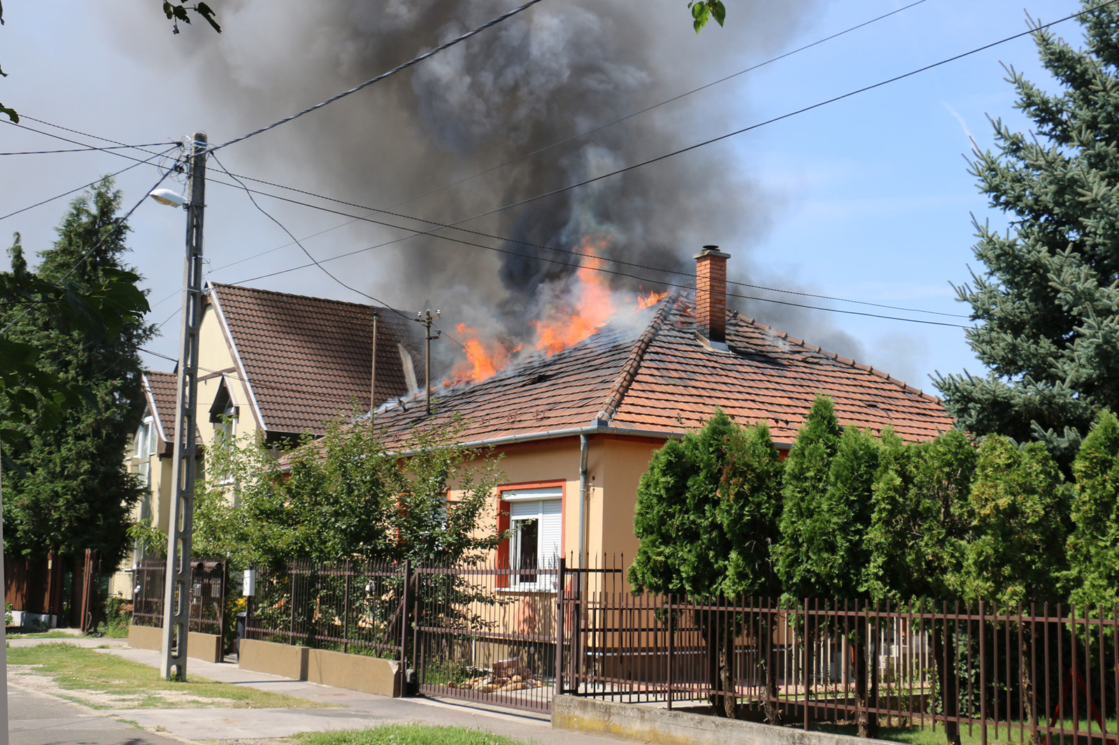 Üzbég utca – tűz (2)