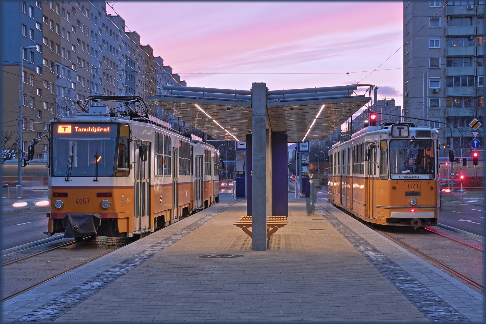 Tanulóvillamosok a Hengermalom úti leendő végállomáson