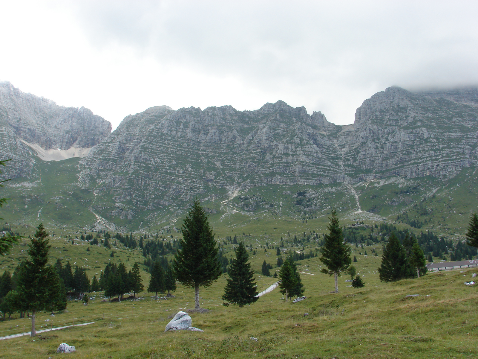 Cima di Terra Rossa 2420 m.