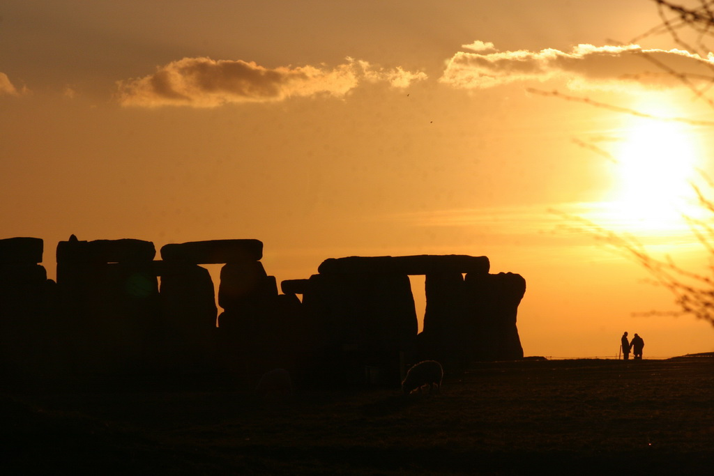 Stonehenge sheeps ad sheperds 2