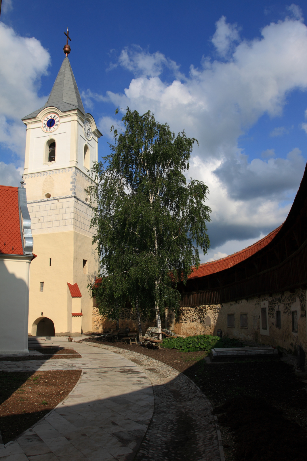 Karcfalva, erődtemplom (4)