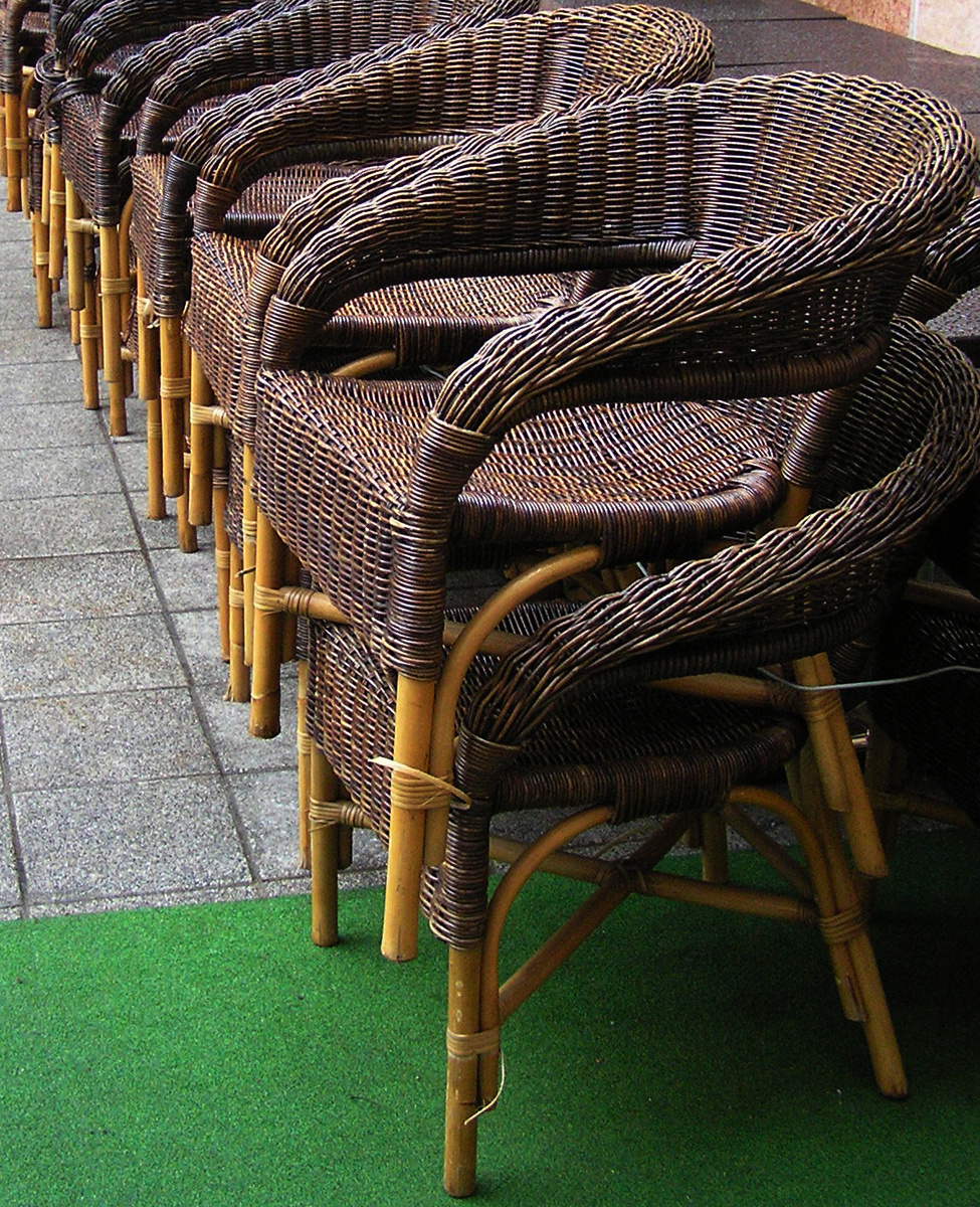 székek az esőben1