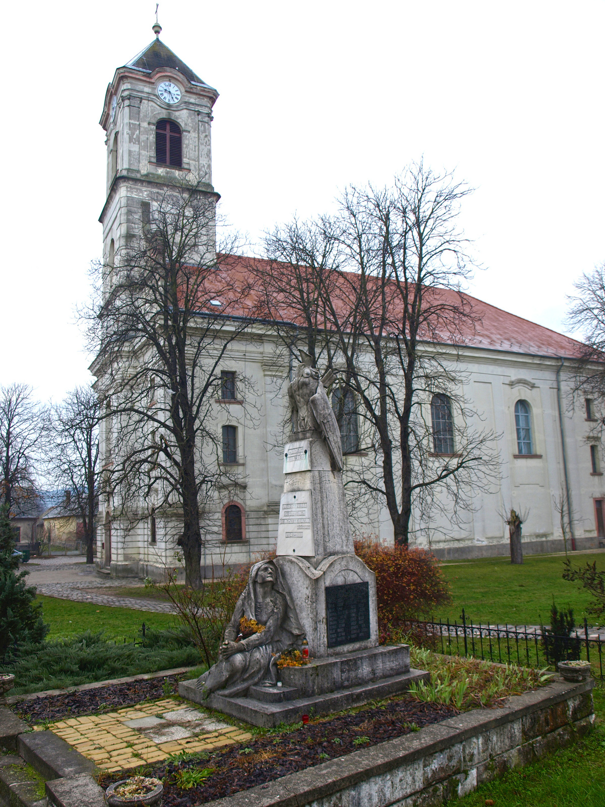 templomkert - I. világháborús emlékmű