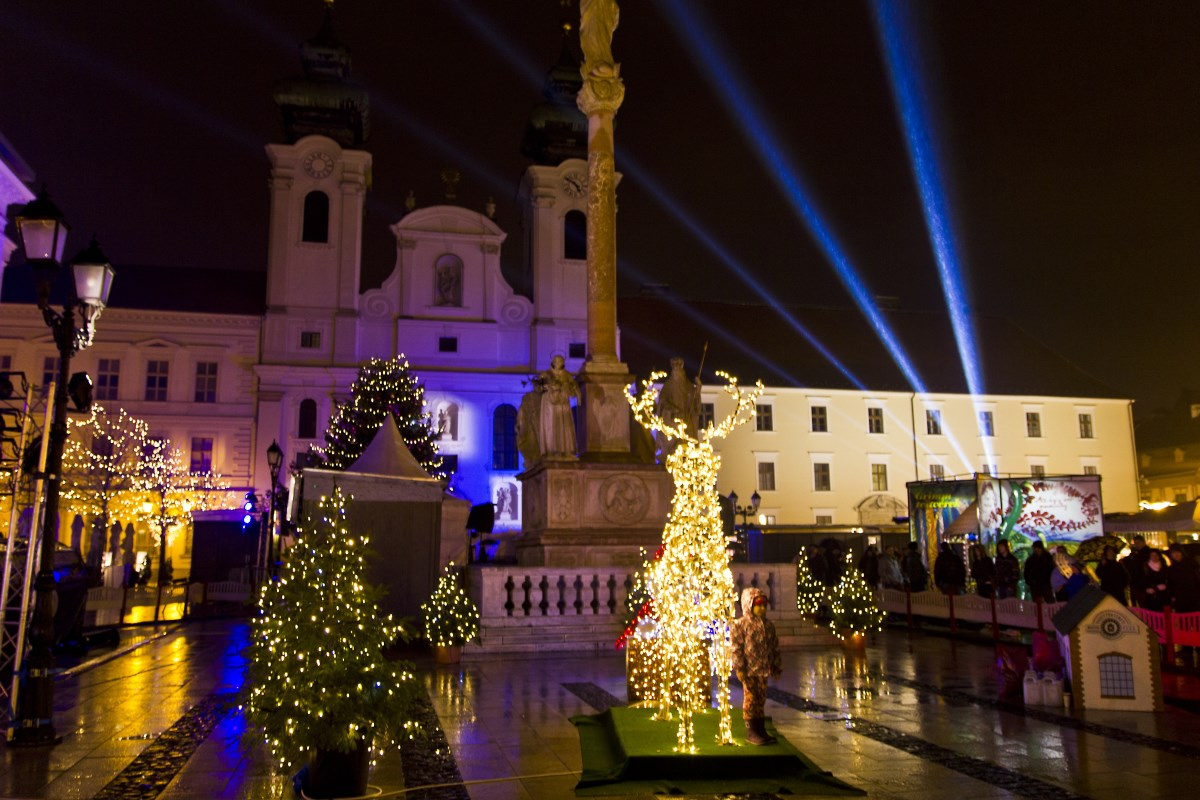 Főtér