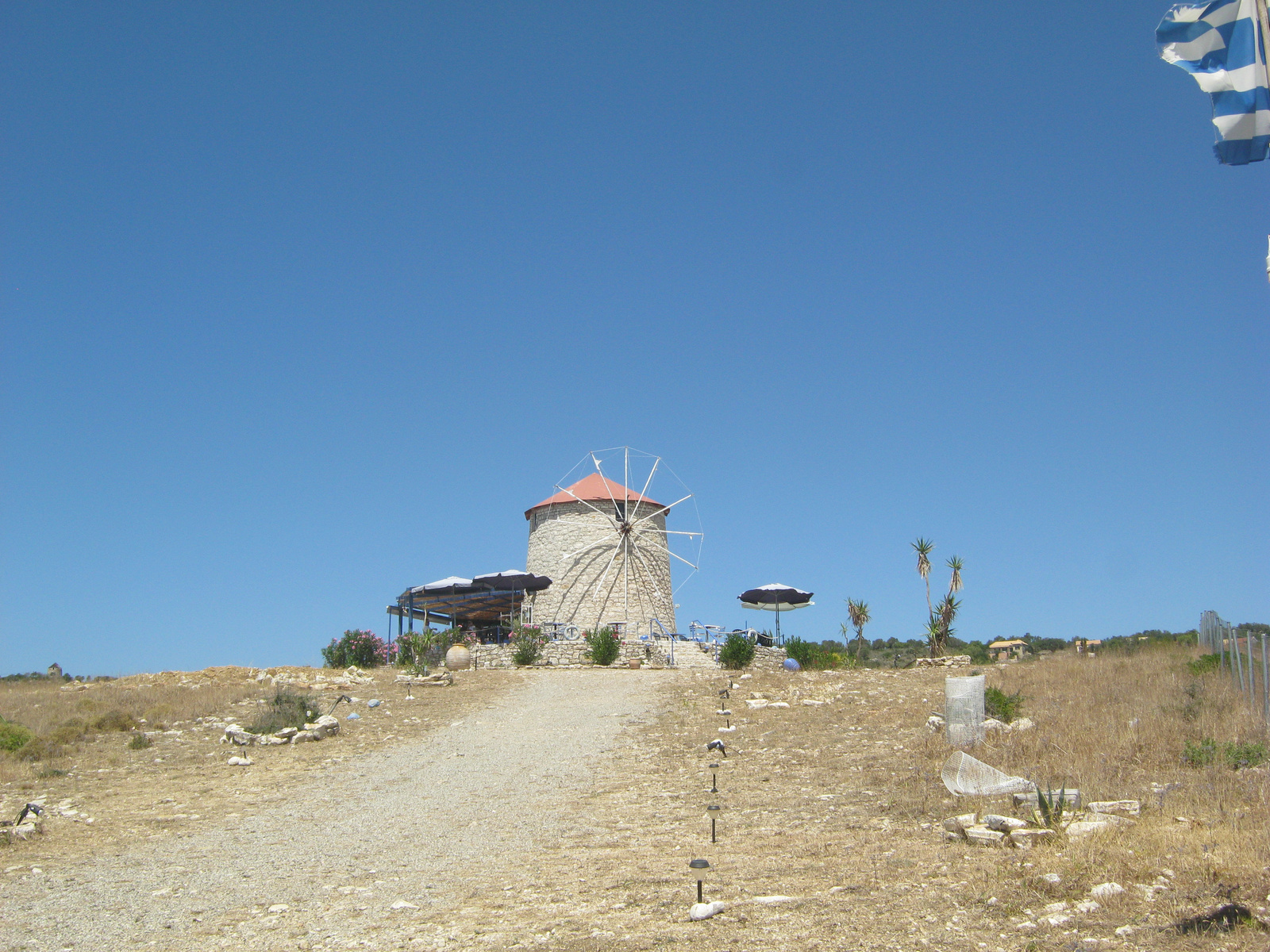 Windmill, Kastos
