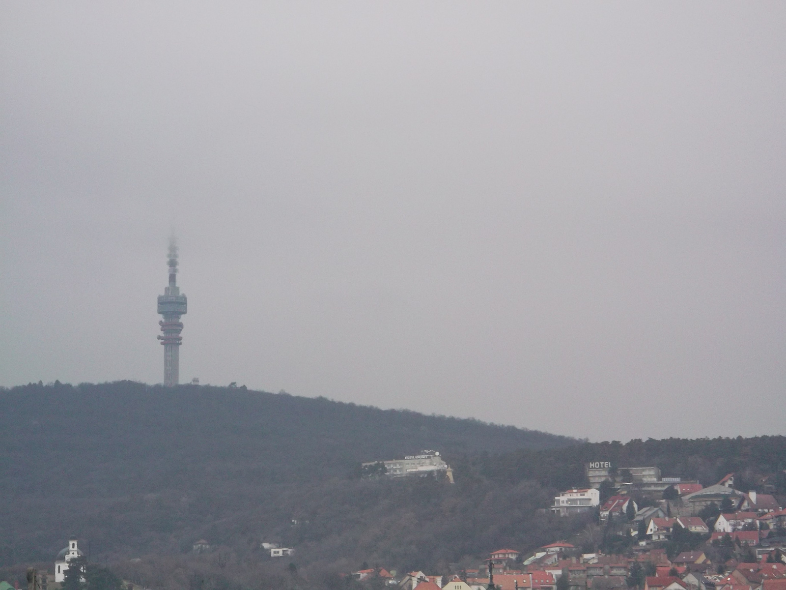 034-2013.01.09.Pécs-TV-torony ködben.