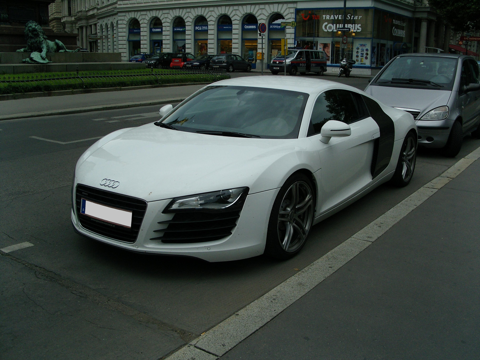 Audi R8