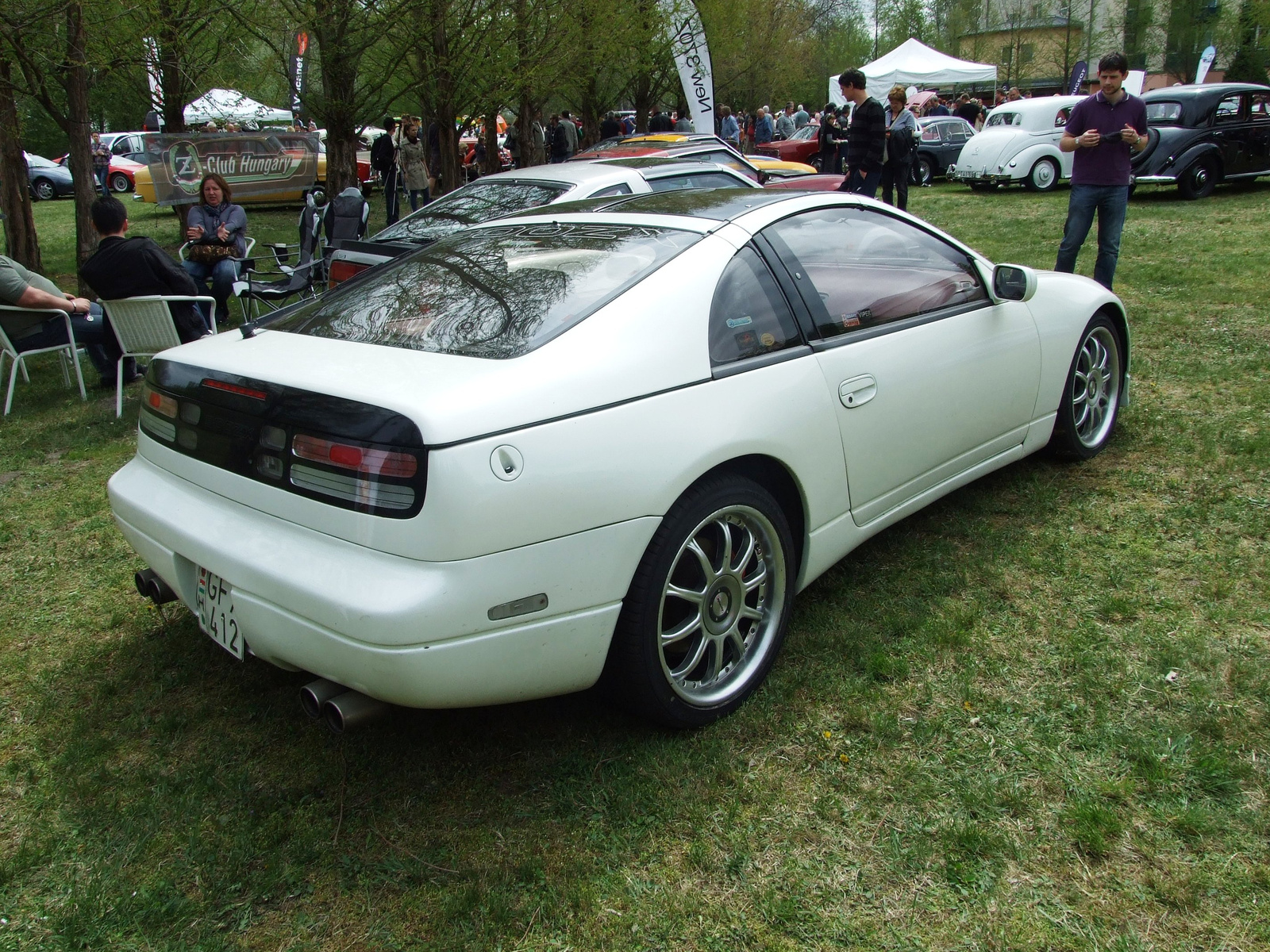 Nissan 300ZX 2b