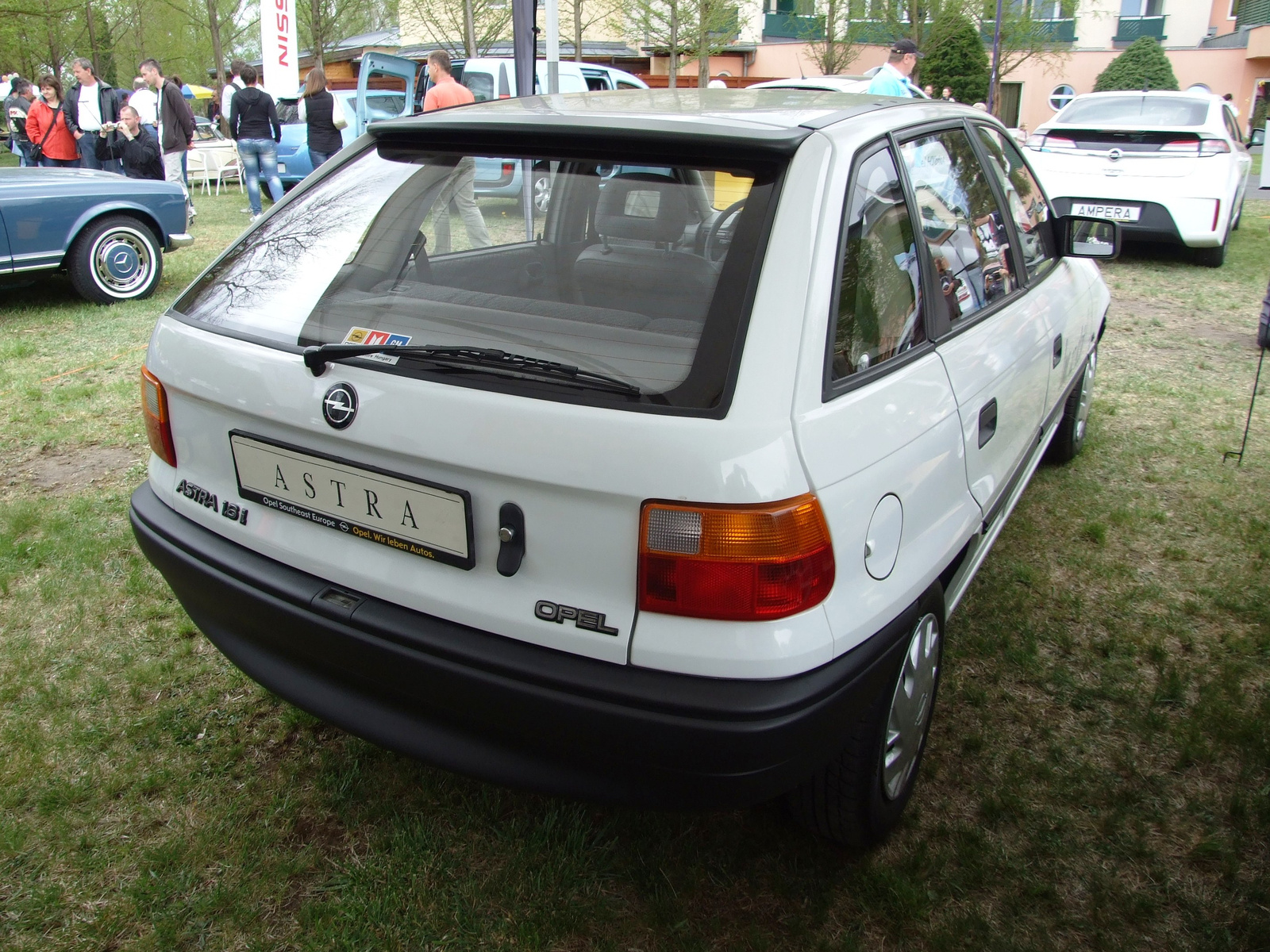 Opel Astra első d