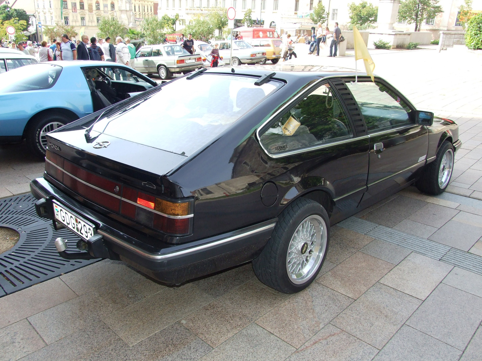 Opel Monza c