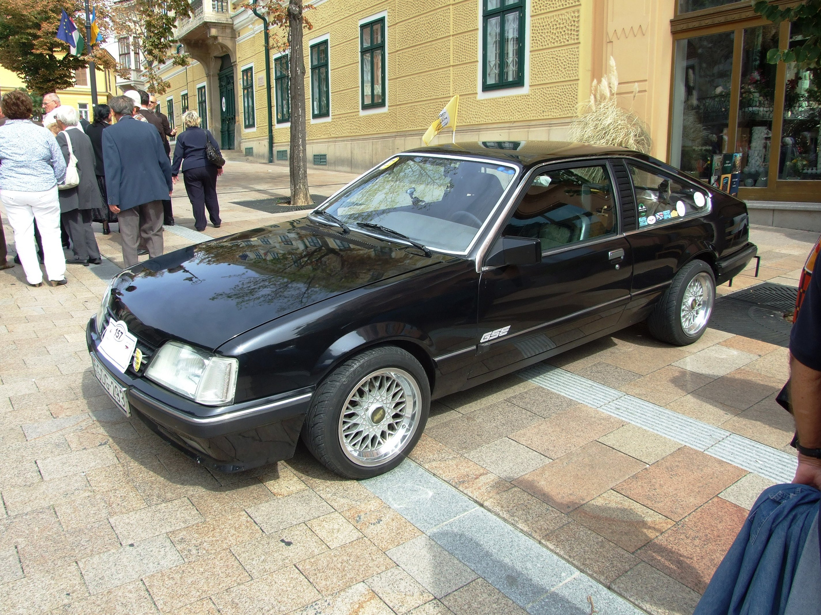 Opel Monza d