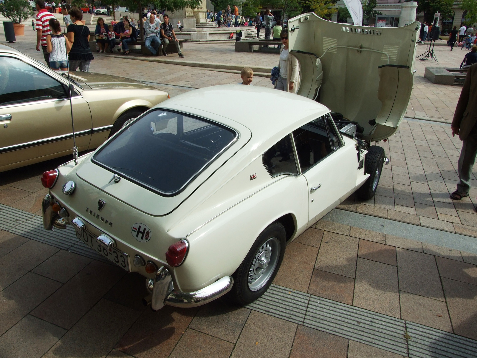 Triumph GT6 e