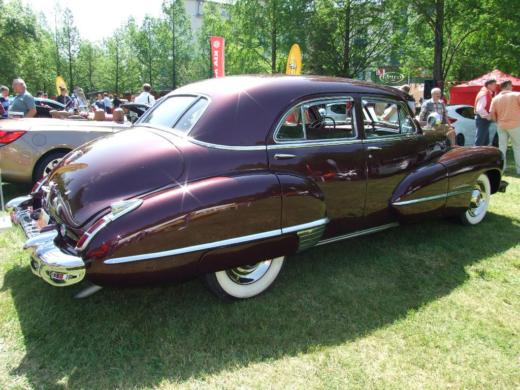 Cadillac 62 Sedan g