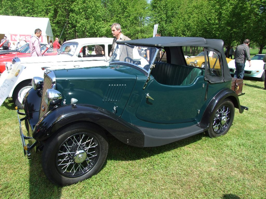 Morris Eight Tourer b