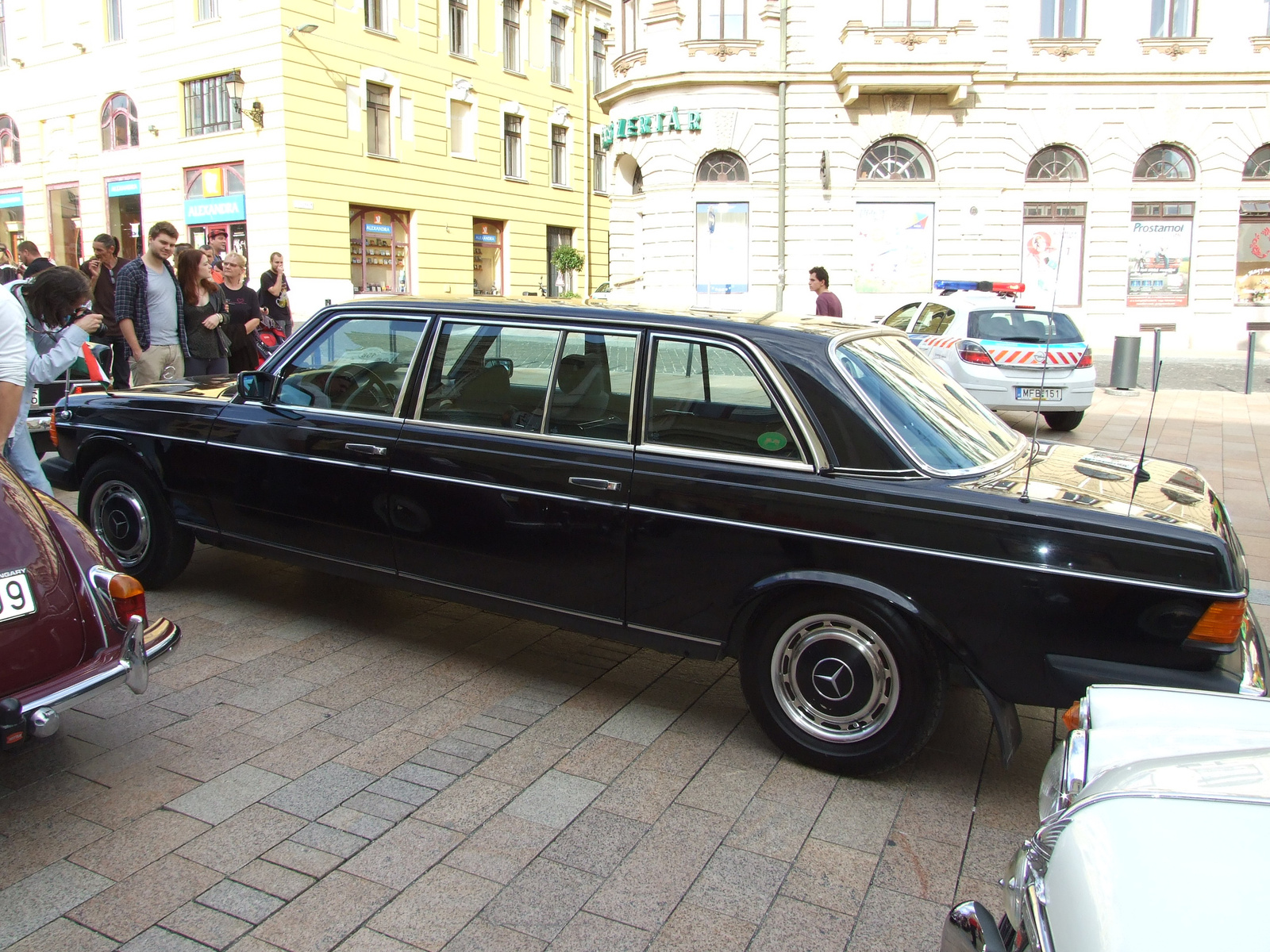 Mercedes W123 a