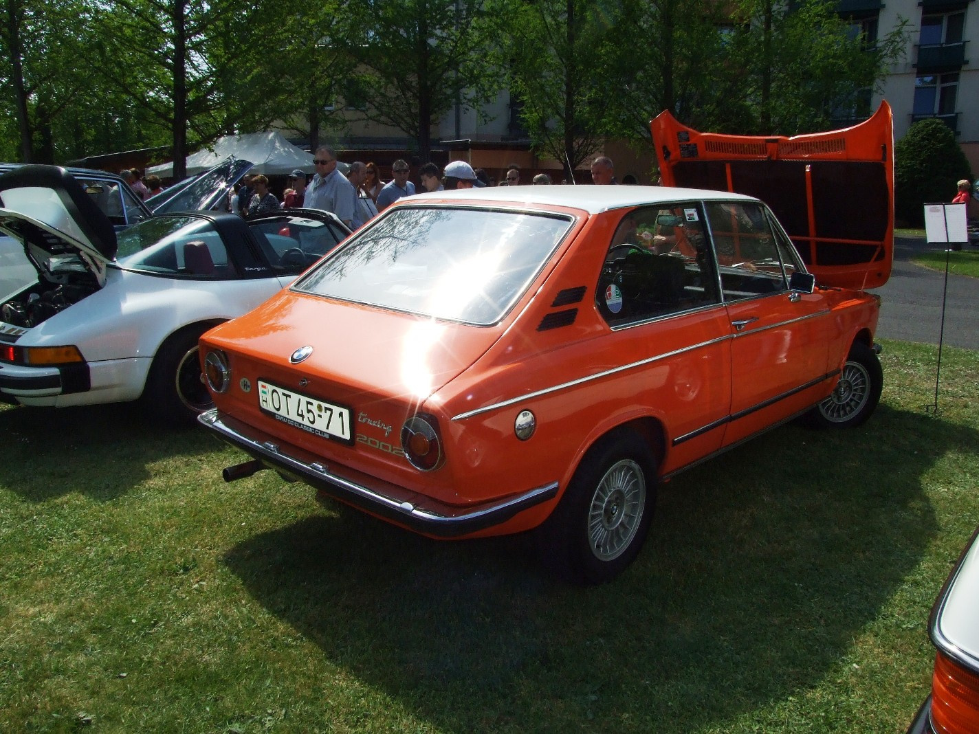 BMW 2002t a