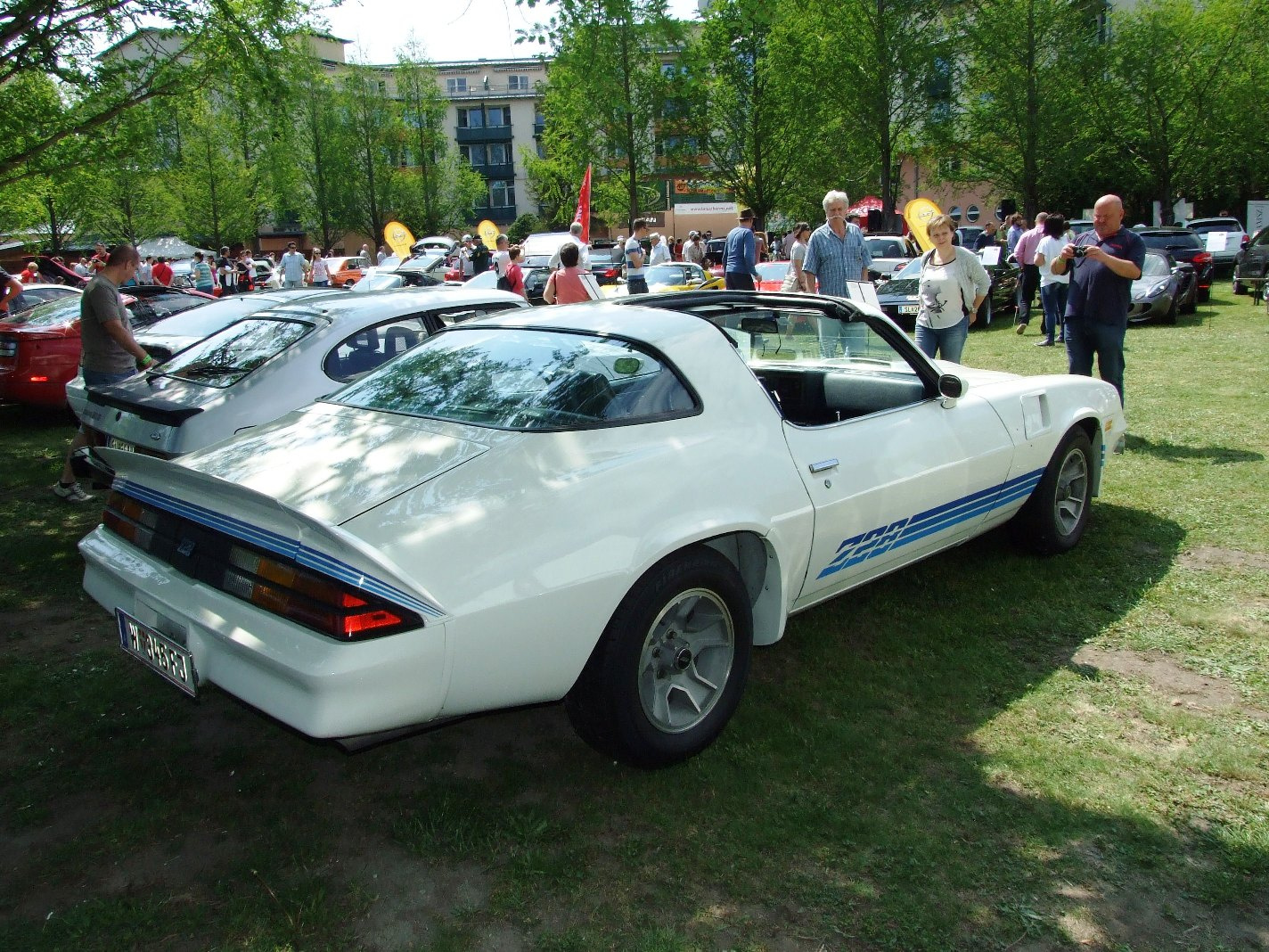 Chevrolet Camaro a