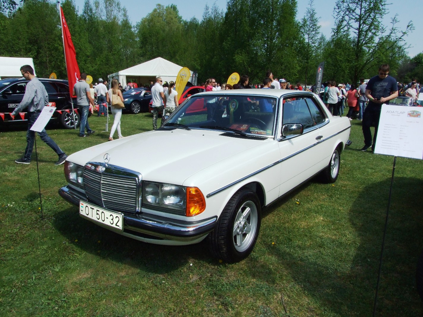 Mercedes 230CE a