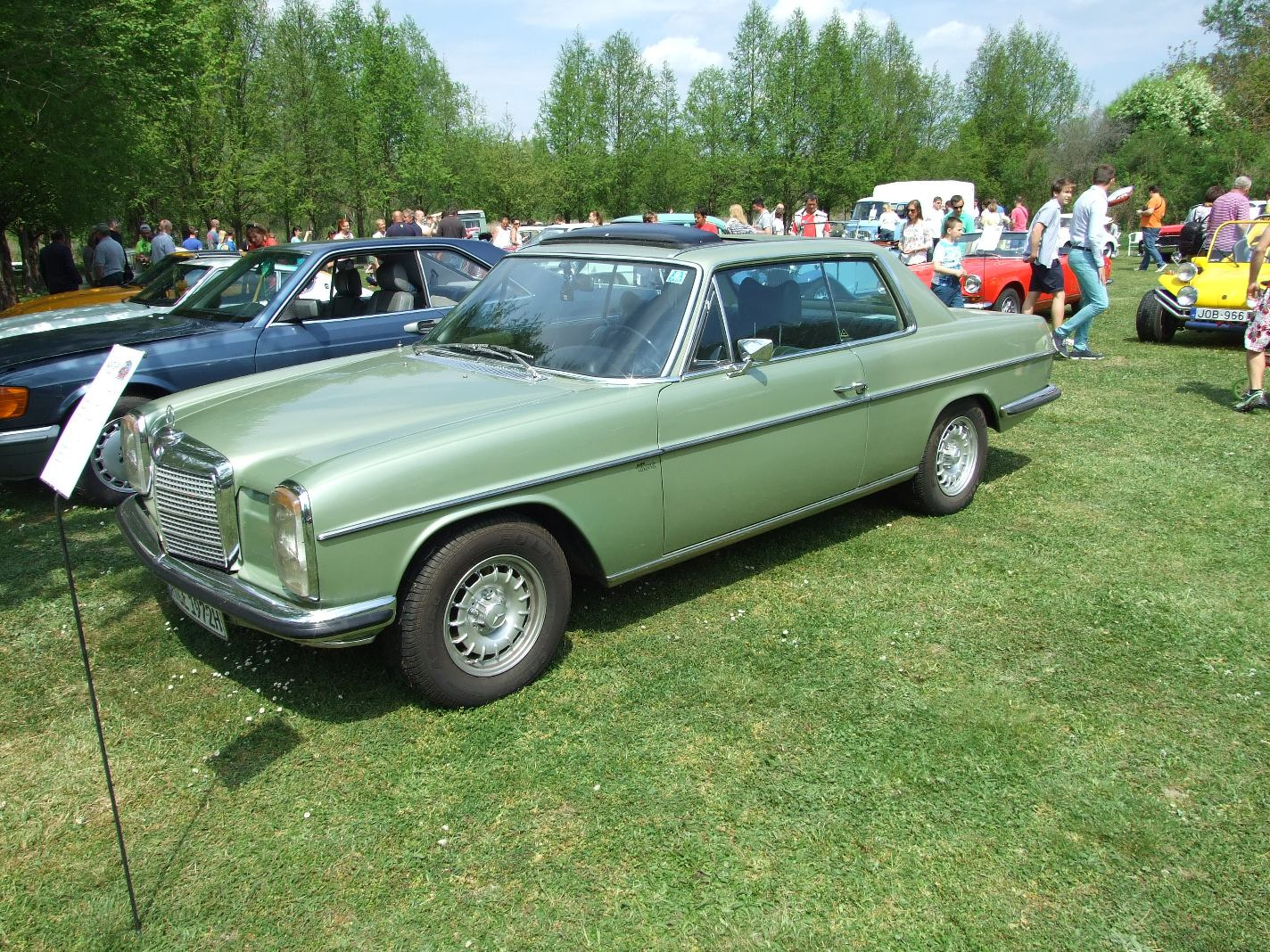 Mercedes 280CE a