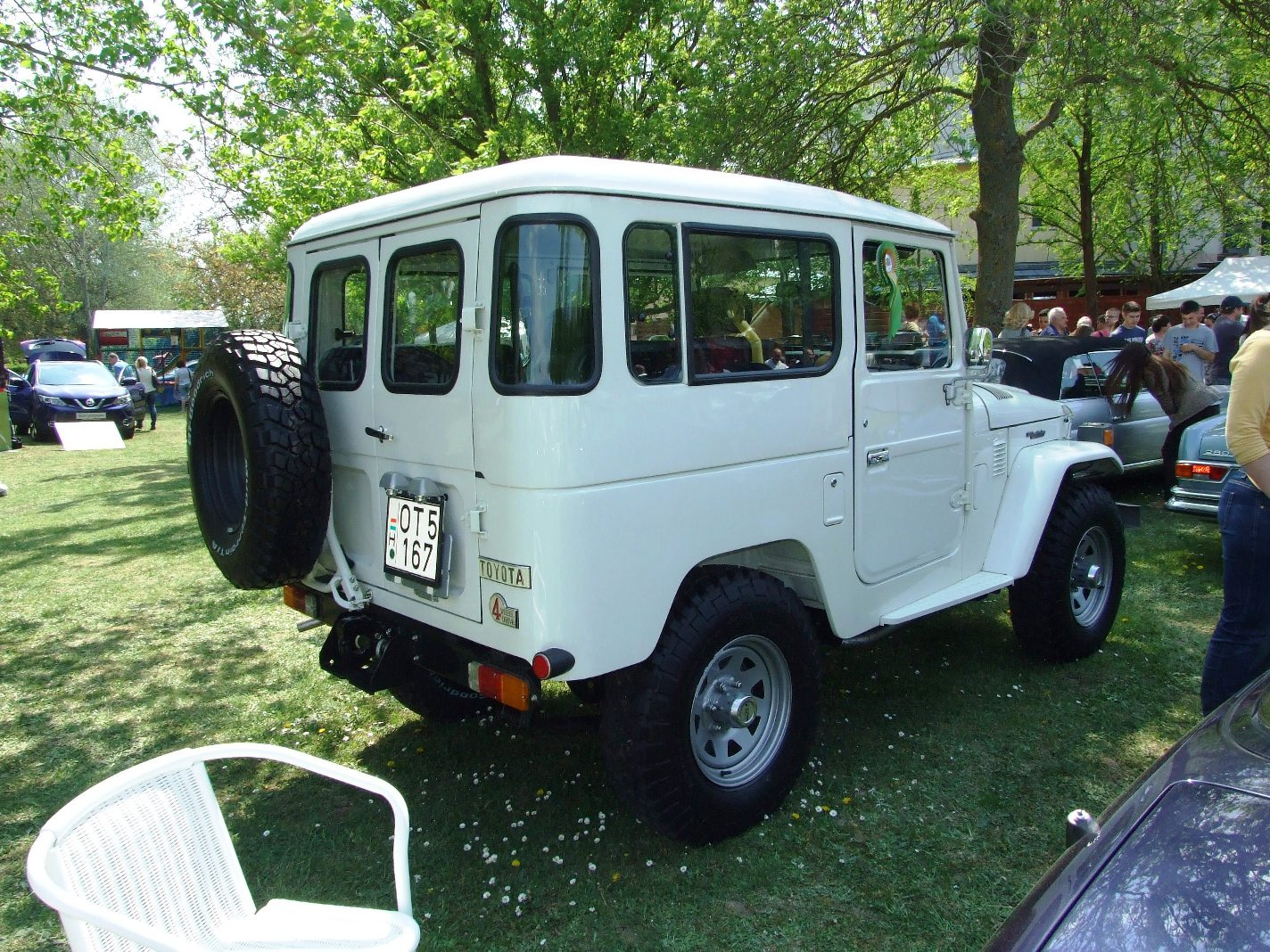 Toyota Land Cruiser a