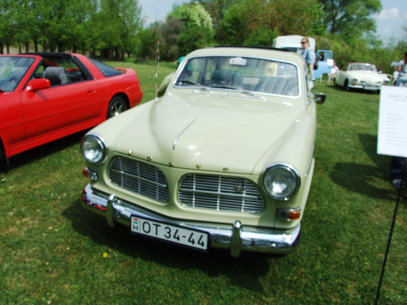 Volvo P121 e