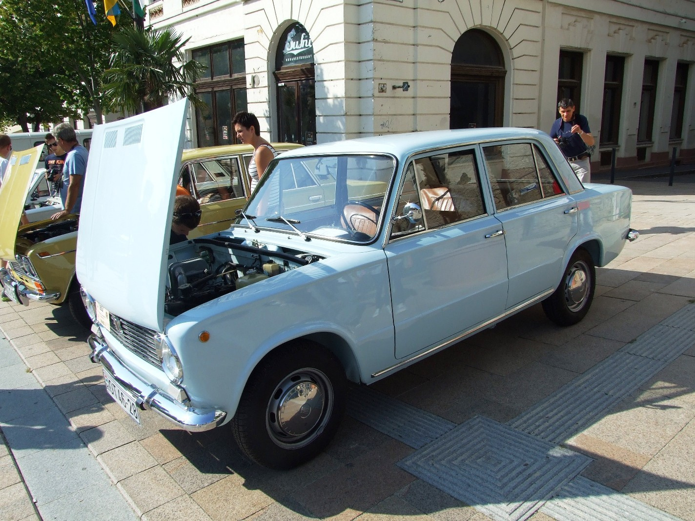 Fiat 124 b