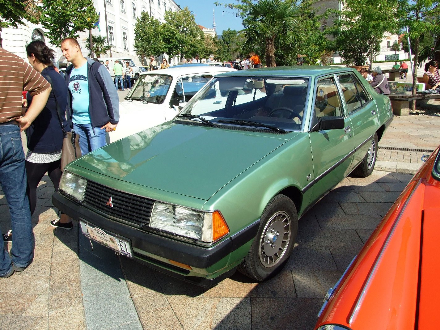 Mitsubishi Galant c