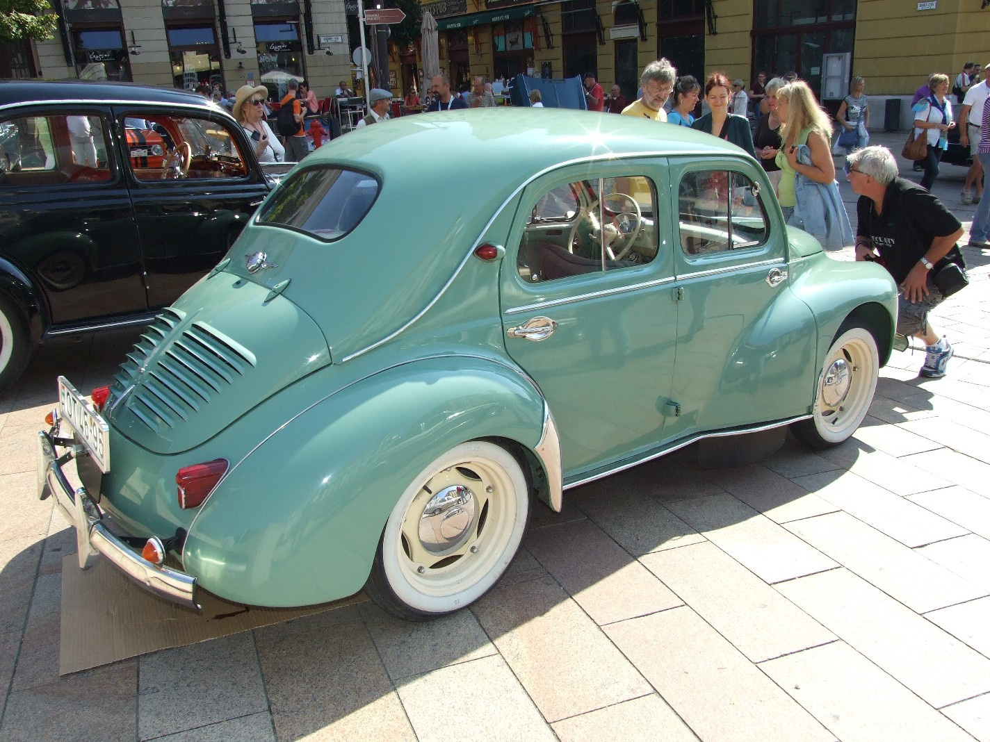 Renault 4 CV e