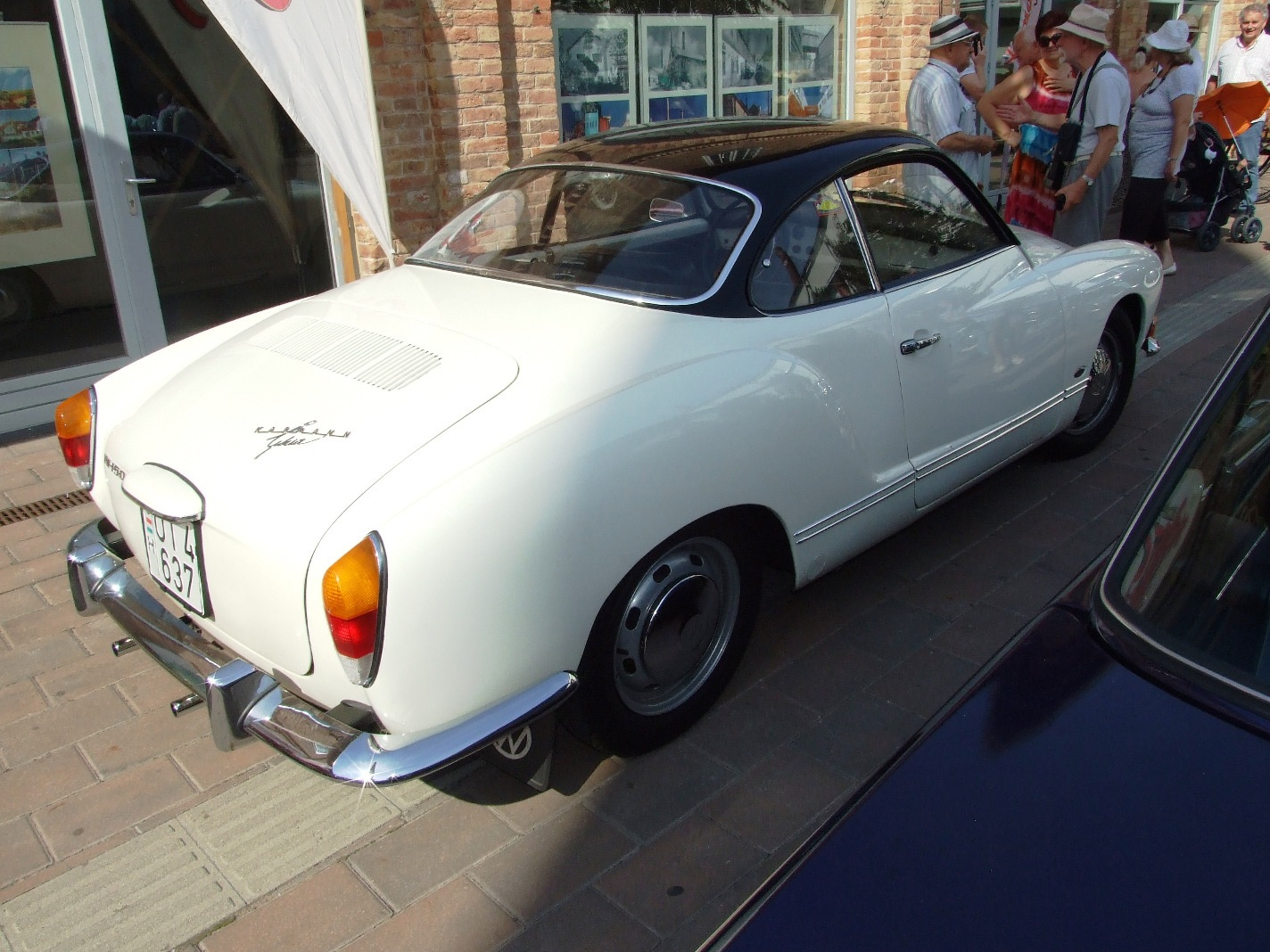 Karmann Ghia b