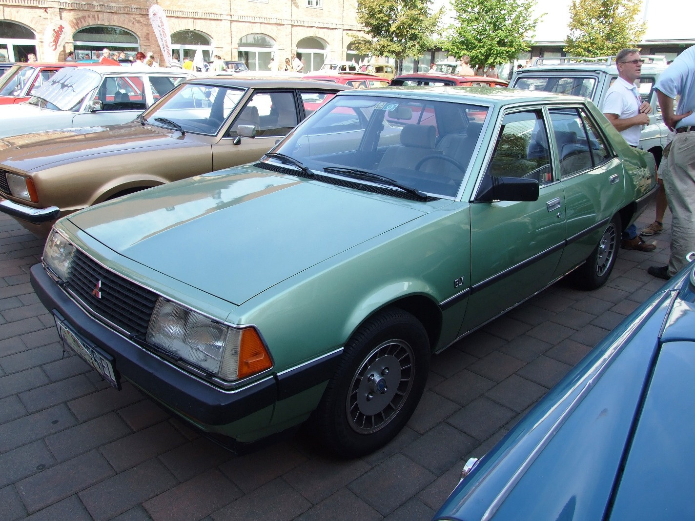 Mitsubishi Galant