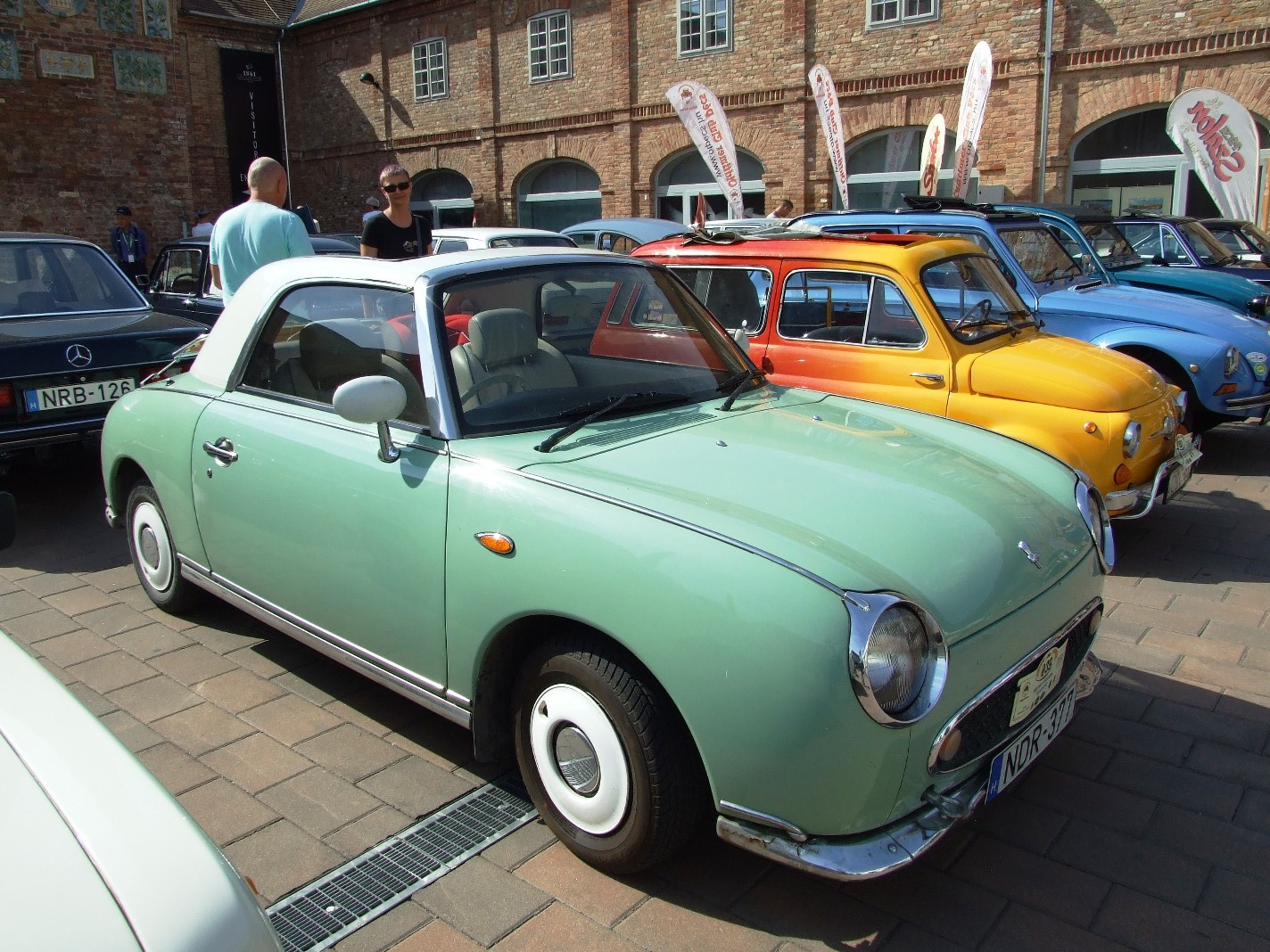 Nissan Figaro d