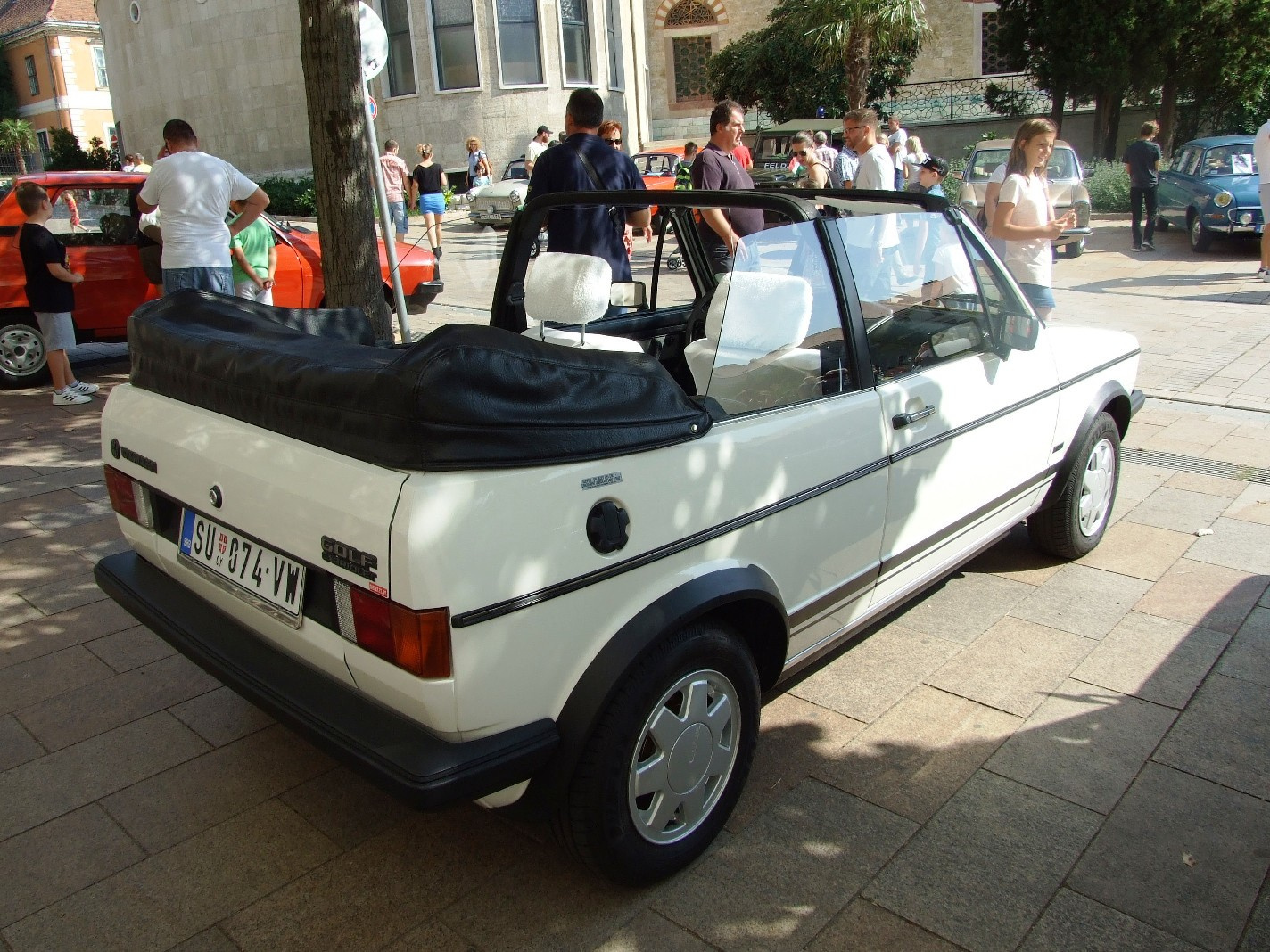 vW Golf I Cabrio a