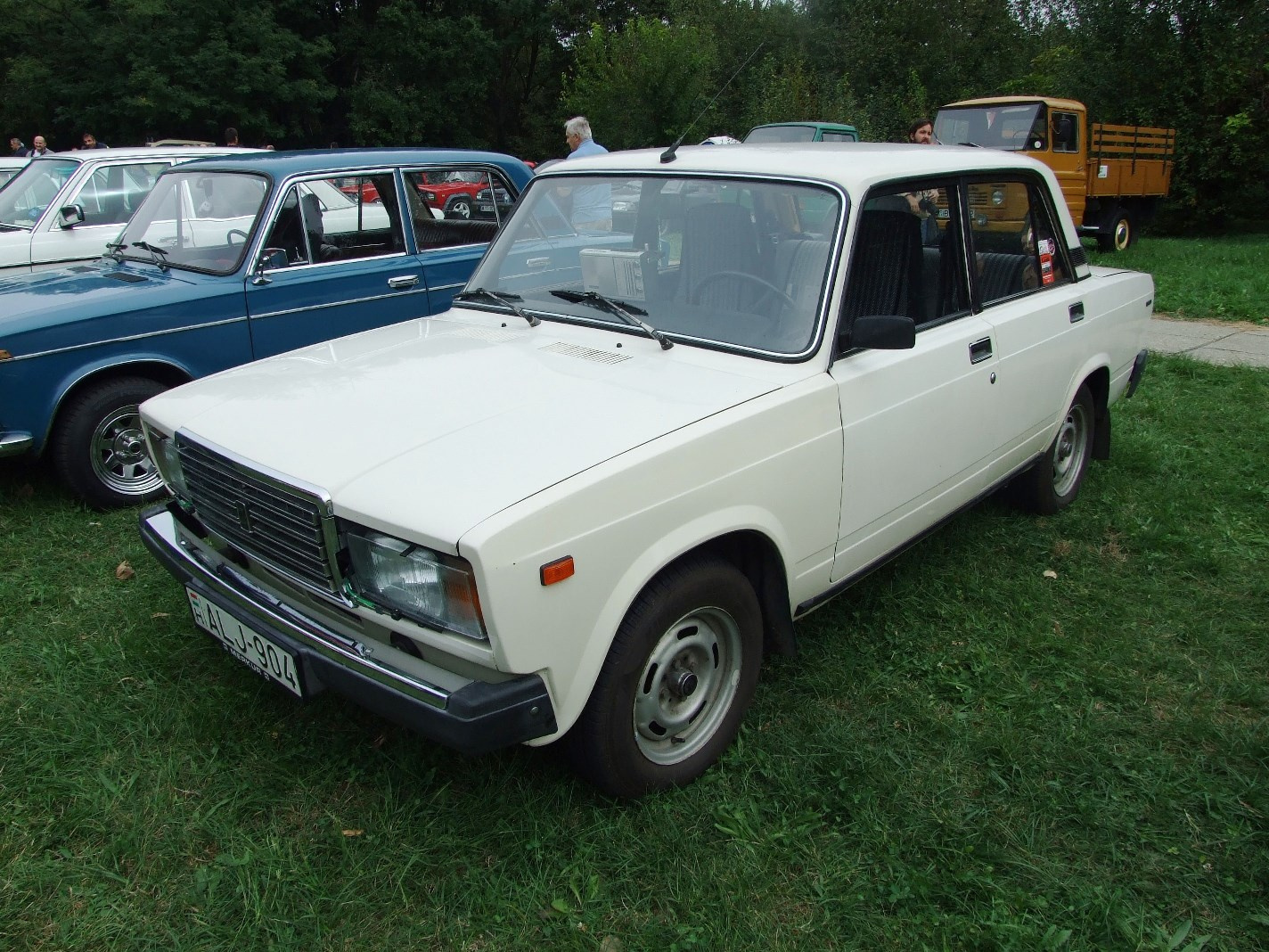 Lada 2107 02b