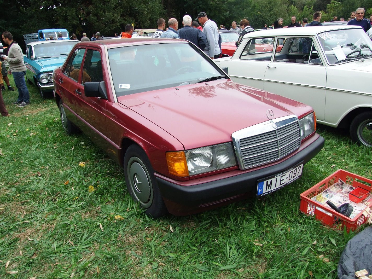 Mercedes 190 b