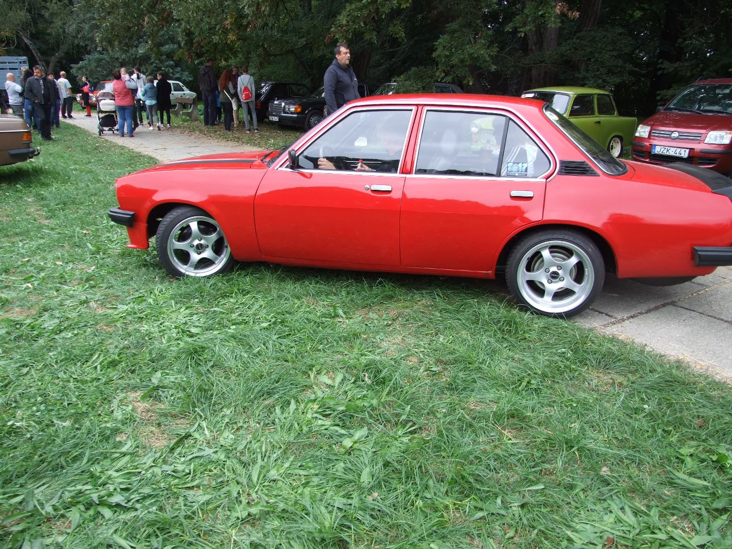 Opel Ascona a