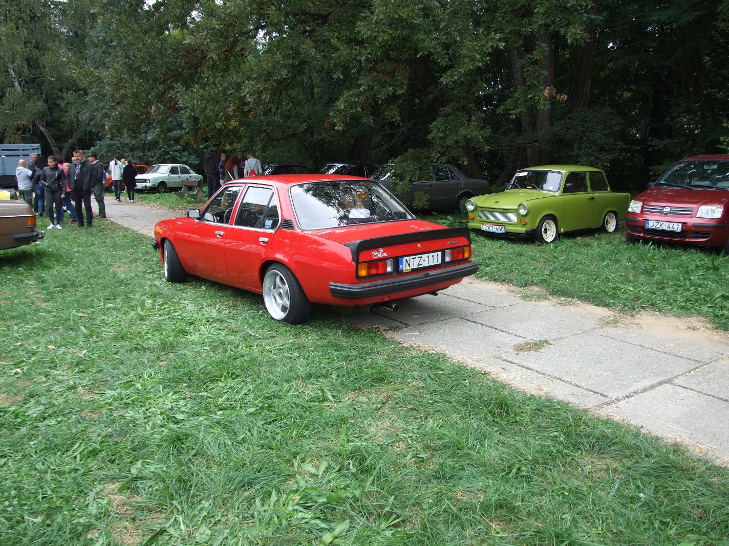 Opel Ascona b