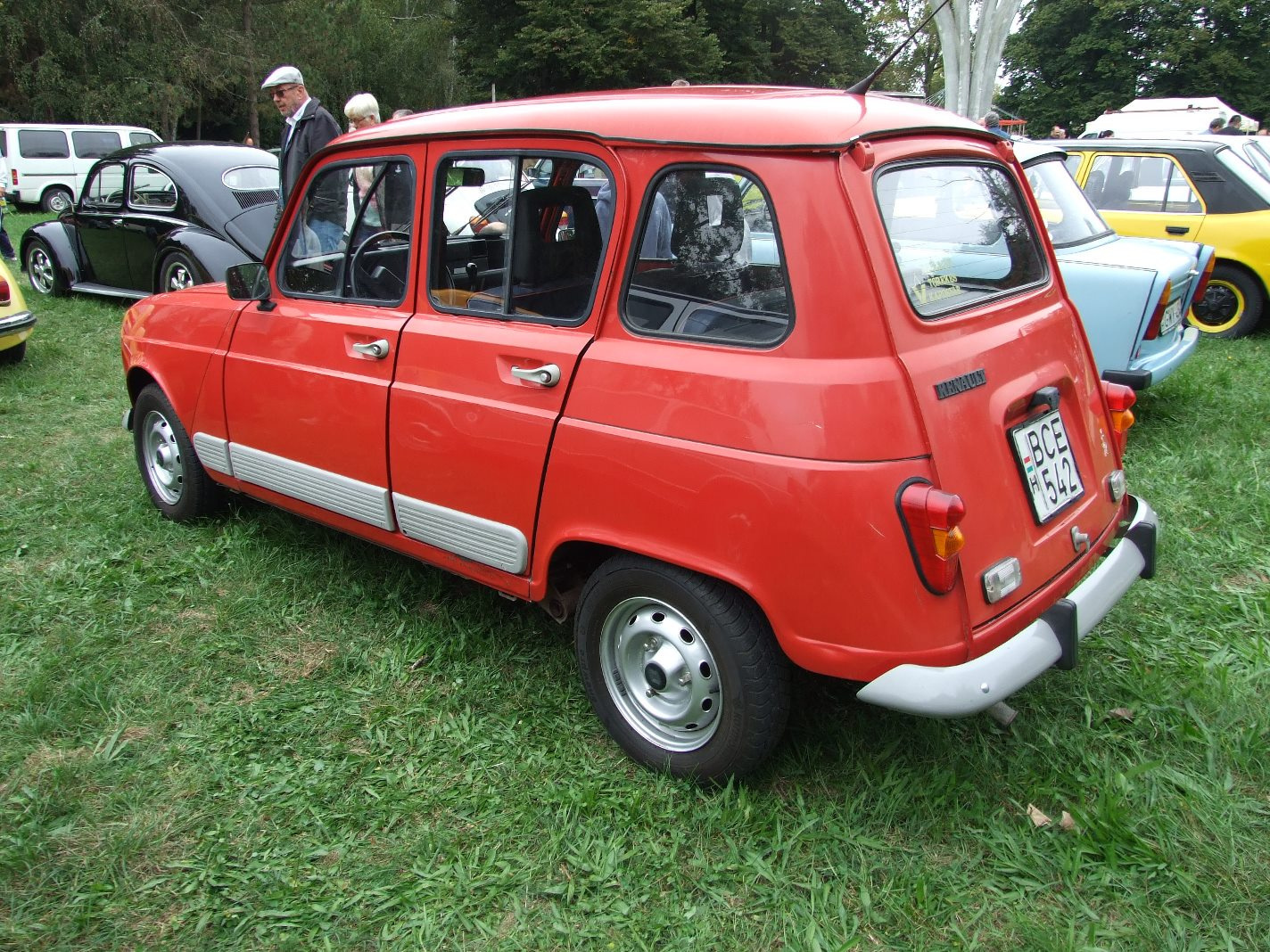 Renault 4 b