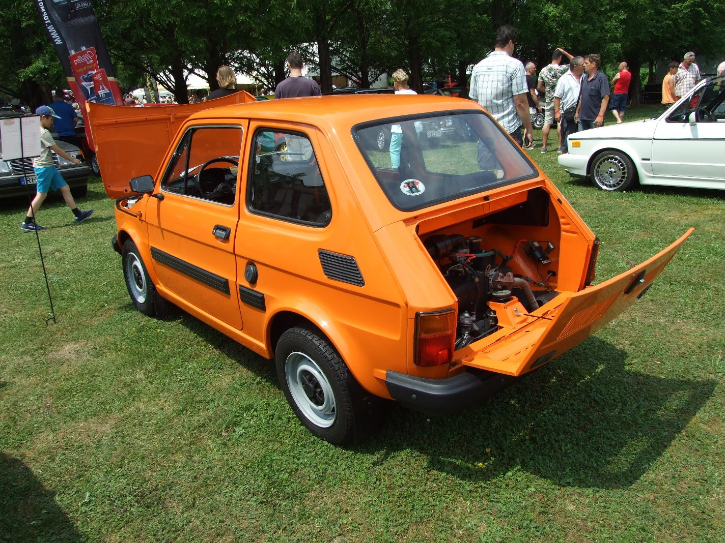 Polski Fiat 126p b