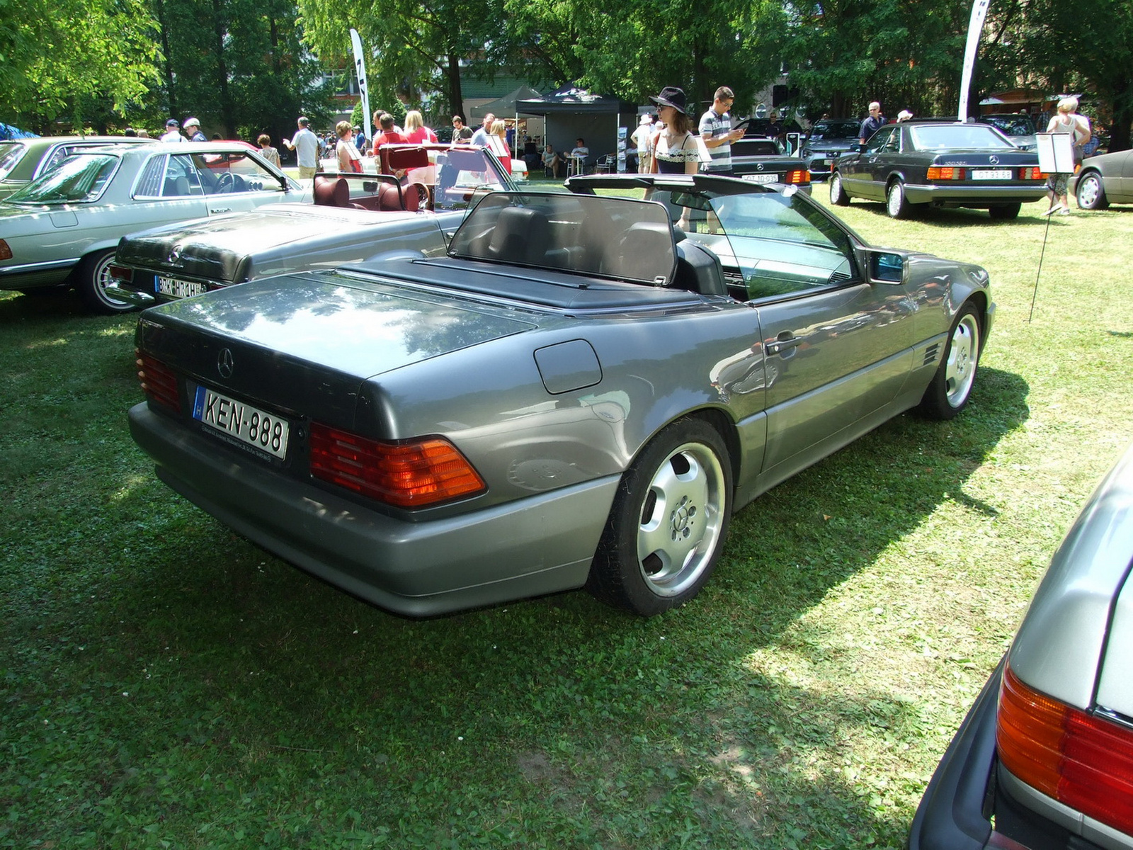 Mercedes R129 280SL b