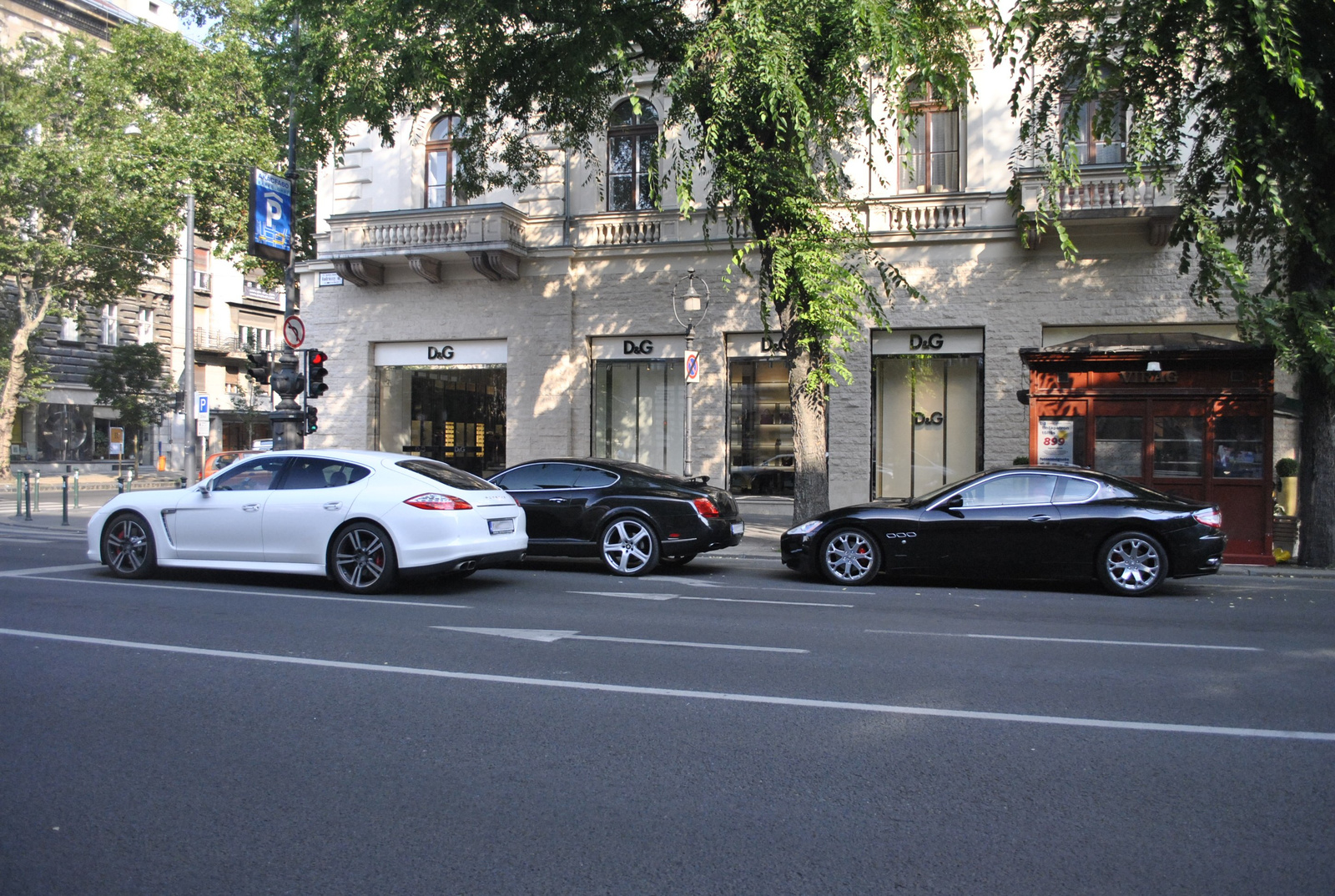 Bentley, Maserati, Porsche