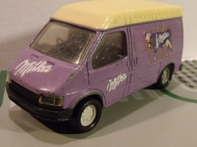 Matchbox Ford Milka Team (3)