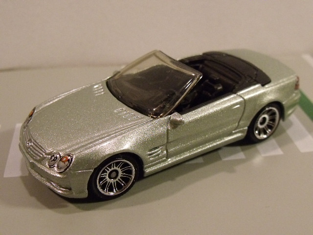 Mercedes 500SL Welly vs Matchbox (1)