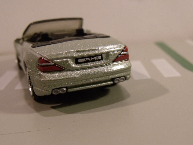 Mercedes 500SL Welly vs Matchbox (5)