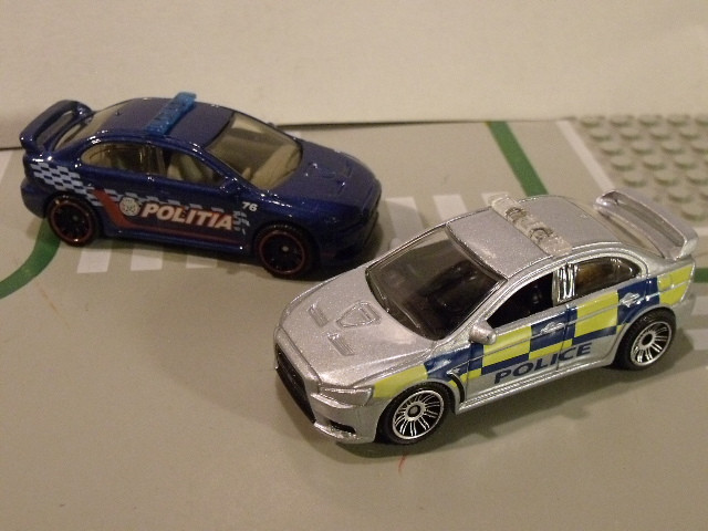 Mitsubishi Lancer EVO X Police Matchbox (15)