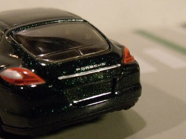 Porsche Panamera Matchbox (8)