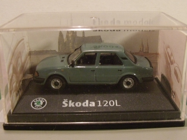 Skoda 120L Abrex 1-72 gray (1)